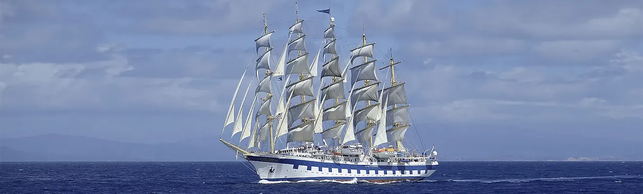 Das Bild zeigt die Royal Clipper, das derzeit größte Segelschiff der Welt.