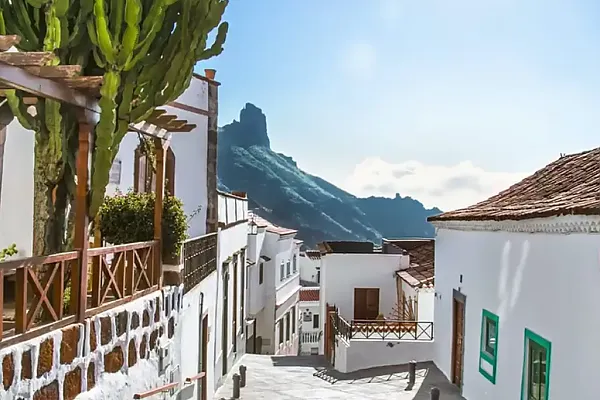 Ob fern oder nah, ob große Traumreise oder kurze Auszeit: Wir sind da, um Ihre Wünsche Wirklichkeit werden zu lassen.